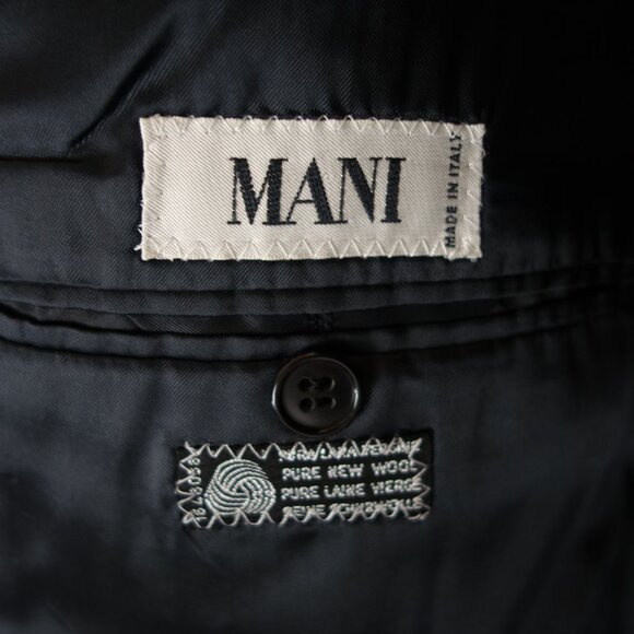 Vintage Mani by Giorgio Armani Double-Breasted Virgin Wool Blazer, Size 40 - Picture 8 of 12